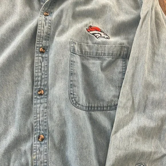 Vintage broncos button up - Picture 3 of 7